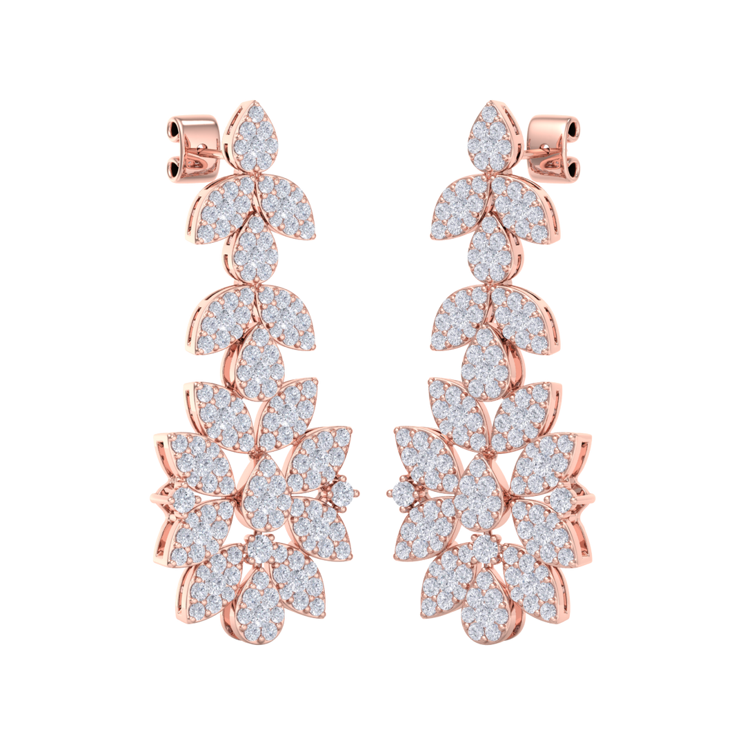 Chandelier earrings in yellow gold with white diamonds of 3.03 ct in weight
