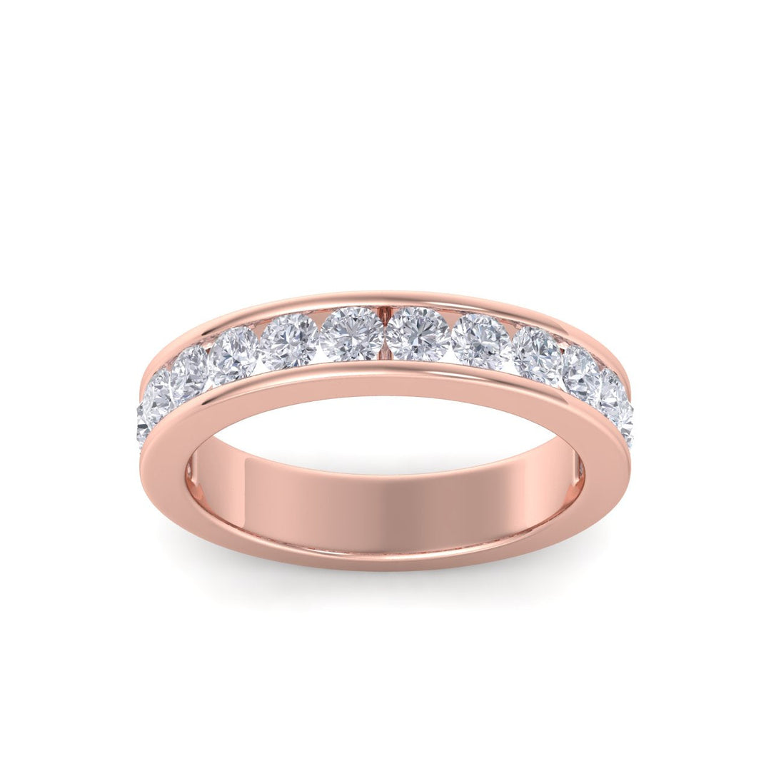 Classic Wedding band in rose gold with white diamonds of 1.01 ct in weight