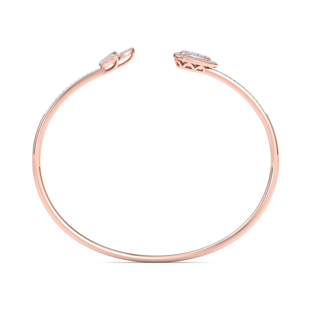 Diamond cuff bracelet in yellow gold with white diamonds of 0.56 ct in weight