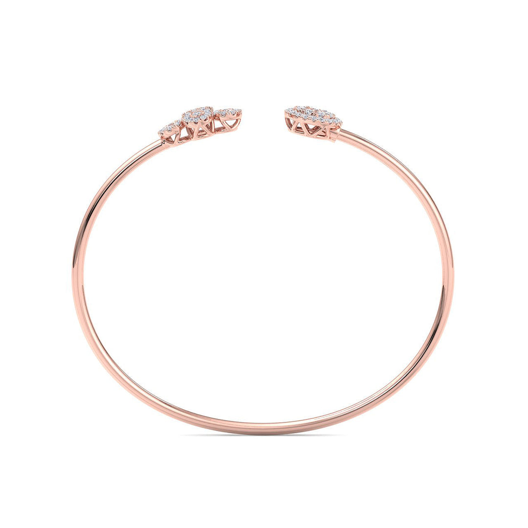Cuff bracelet in rose gold with white diamonds of 0.57 ct in weight