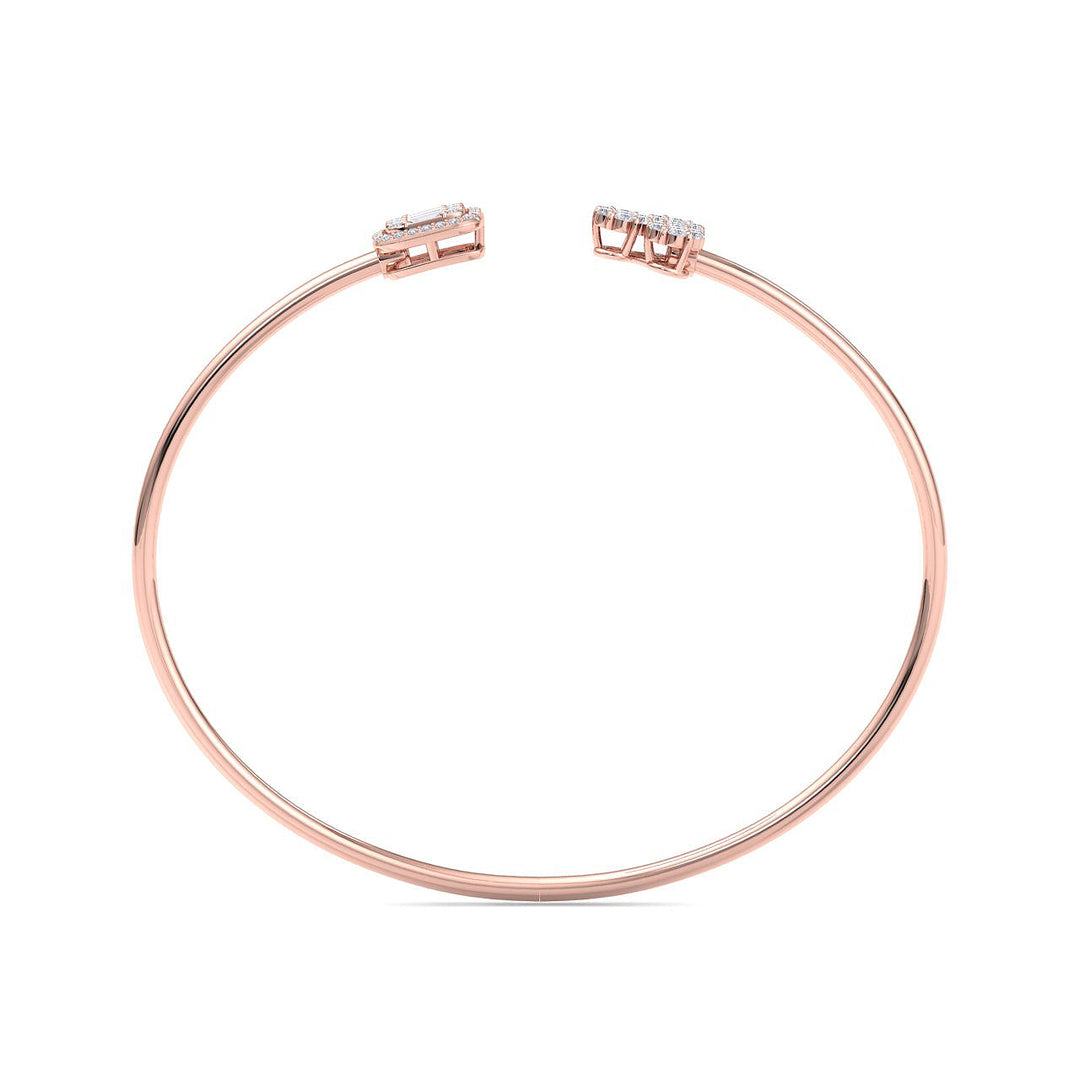 Cuff bracelet in rose gold with white diamonds of 0.58 ct in weight