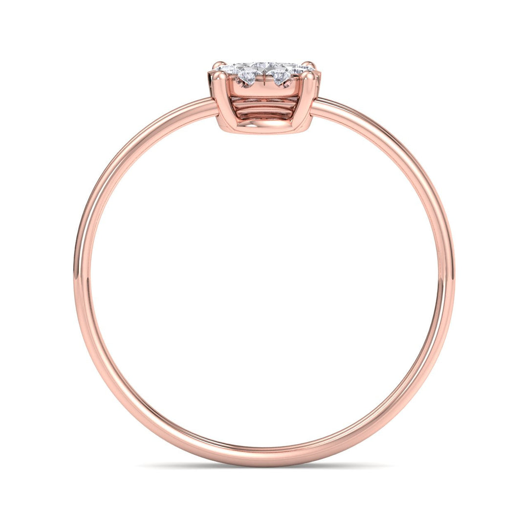 Petite ring in rose gold with white diamonds of 0.16 ct in weight