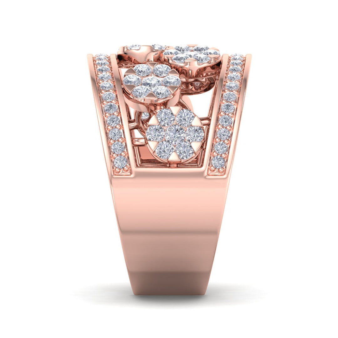 Beautiful ring in yellow gold with white diamonds of 1.07  ct in weight