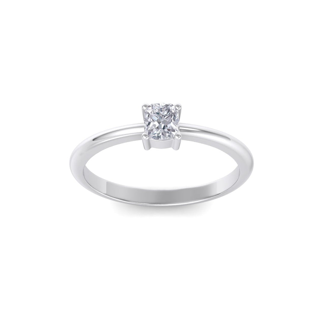 Cute Diamond ring in white gold with white diamonds of 0.25 ct in weight