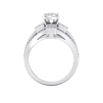 Load image into Gallery viewer, Beautiful ring in white gold with white diamonds of 0.91 ct in weight