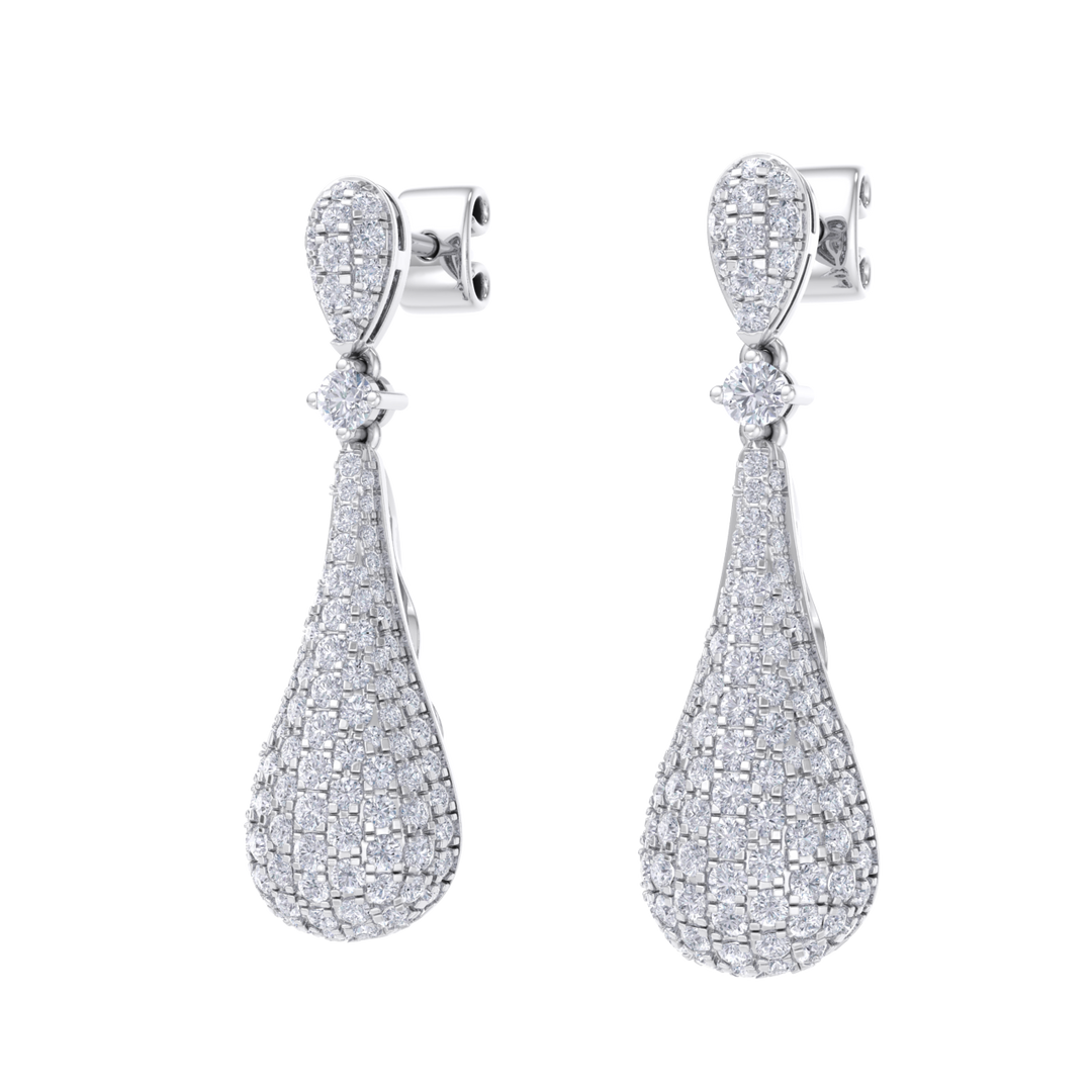 Diamond chandelier earrings in white gold with white diamonds of 1.73 ct in weight