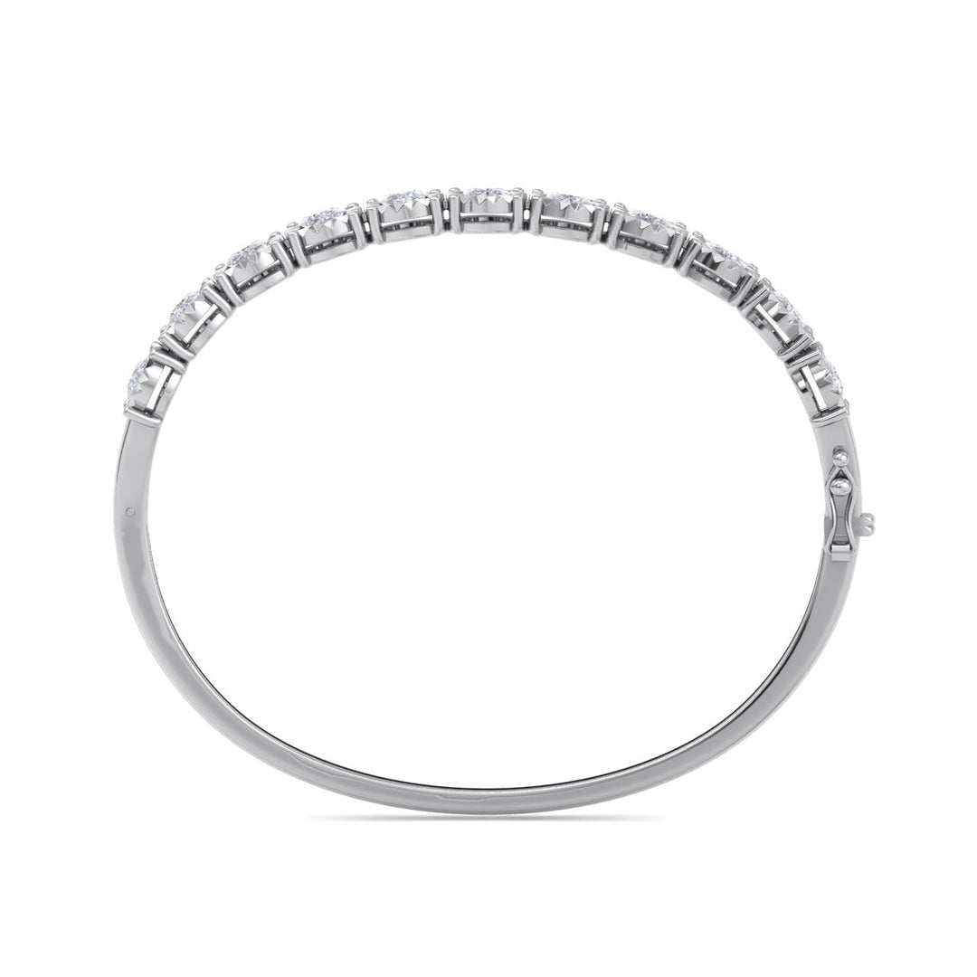 Diamond bracelet in white gold with white diamonds of 3.30 ct in weight