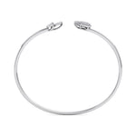 Load image into Gallery viewer, Beautiful cuff bracelet in yellow gold with white diamonds of 0.52 ct in weight