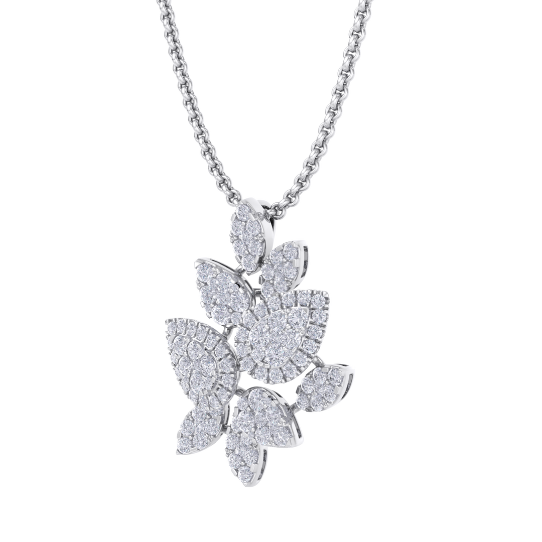 Diamond leaf pendant in rose gold with white diamonds of 2.31 ct in weight