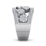 Load image into Gallery viewer, Beautiful ring in yellow gold with white diamonds of 1.07  ct in weight