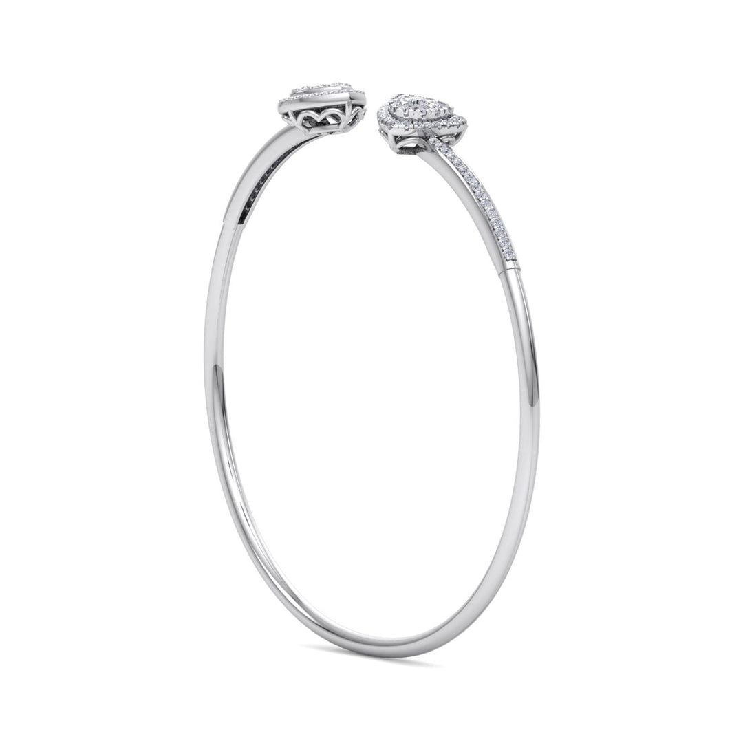 Cuff bracelet in rose gold with white diamonds of 0.56 ct in weight