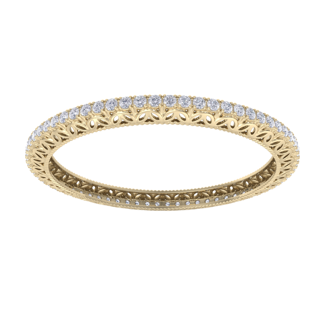 Diamond bangle in white gold with white diamonds of 11.04 ct in weight