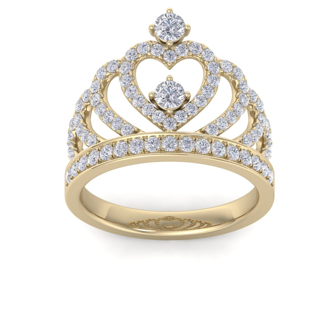 Beautiful Ring in yellow gold with white diamonds of 0.96 ct in weight