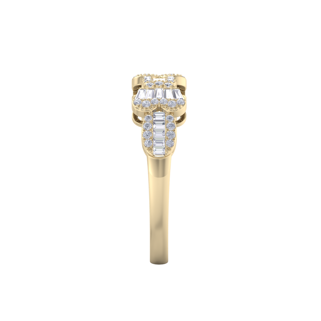 Beautiful Ring in yellow gold with white diamonds of 0.49 ct in weight