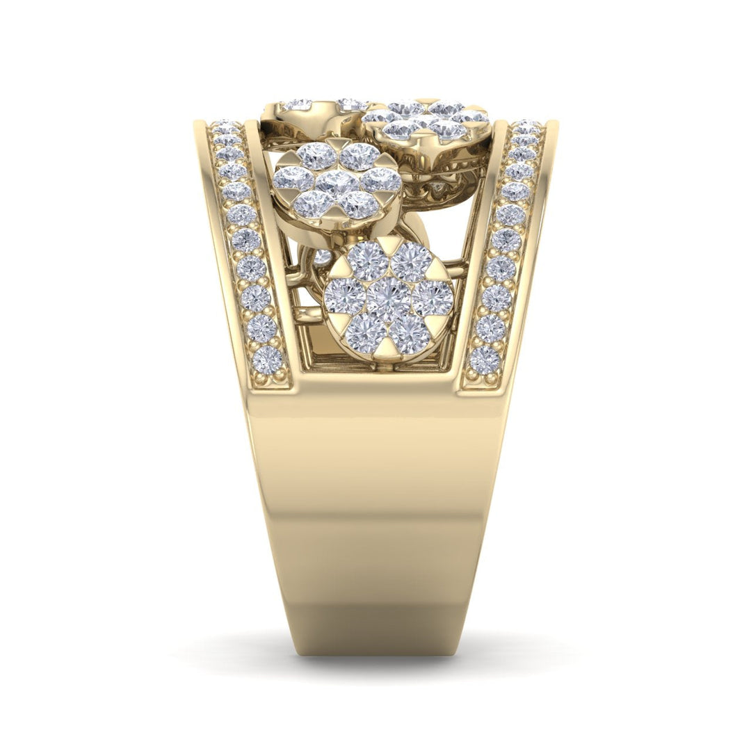 Beautiful ring in yellow gold with white diamonds of 1.07  ct in weight