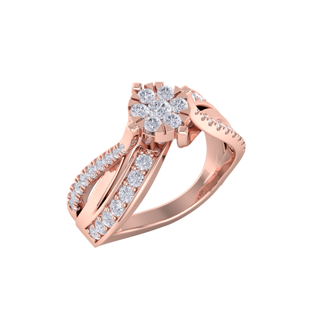 Diamond ring in rose gold with white diamonds of 0.58 ct in weight