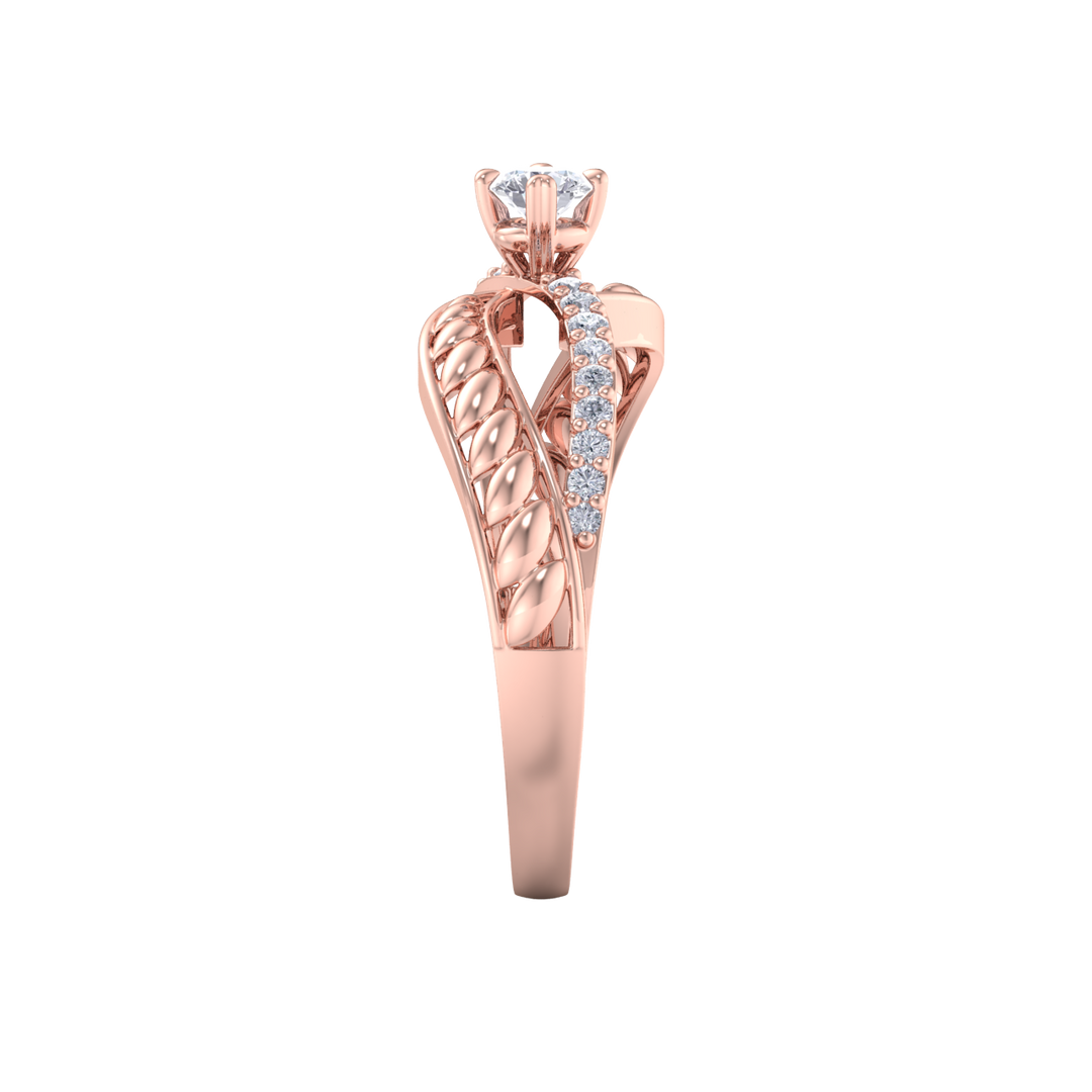 Diamond ring in rose gold with white diamonds of 0.22 ct in weight