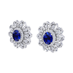 Load image into Gallery viewer, Stud earrings in yellow gold with white diamonds of 2.34 ct in weight