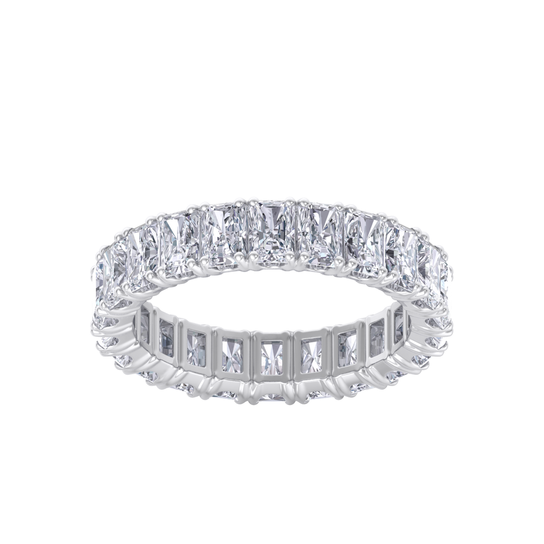 Eternity ring in yellow gold with emeralds white diamonds of 4.18 ct in weight