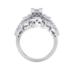 Load image into Gallery viewer, Statement ring in yellow gold with white diamonds of 1.91 ct in weight