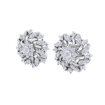 Load image into Gallery viewer, Flower stud earrings in yellow gold with white diamonds of 1.13 ct in weight