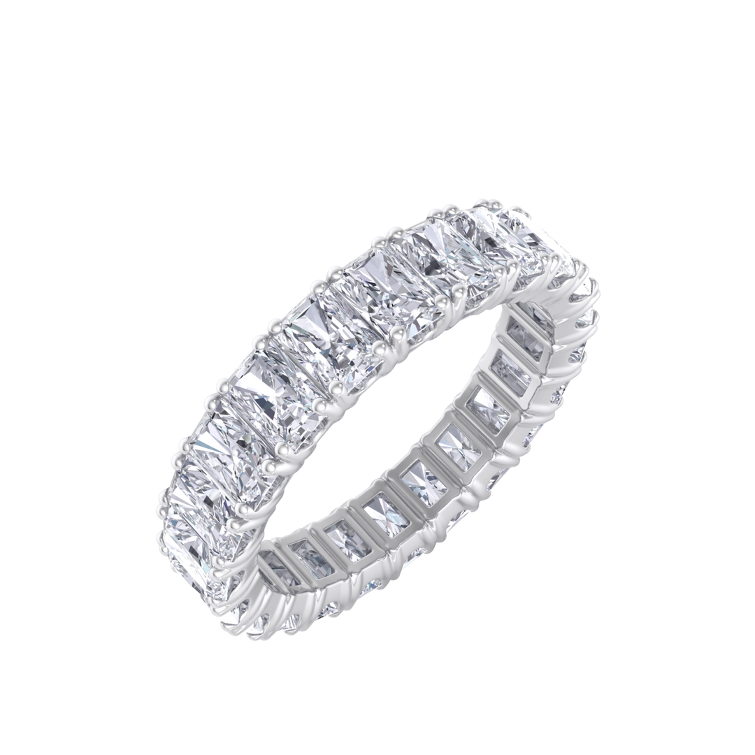 Eternity ring in yellow gold with emeralds white diamonds of 4.18 ct in weight