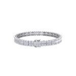 Load image into Gallery viewer, Baguette tennis bracelet in yellow gold with white diamonds of 5.20 ct in weight