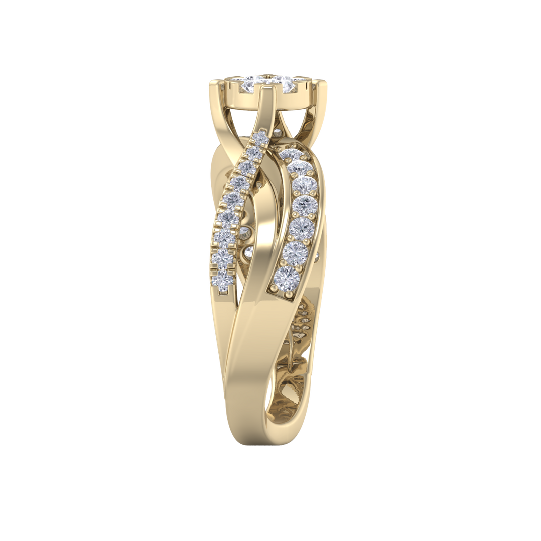 Diamond ring in rose gold with white diamonds of 0.58 ct in weight