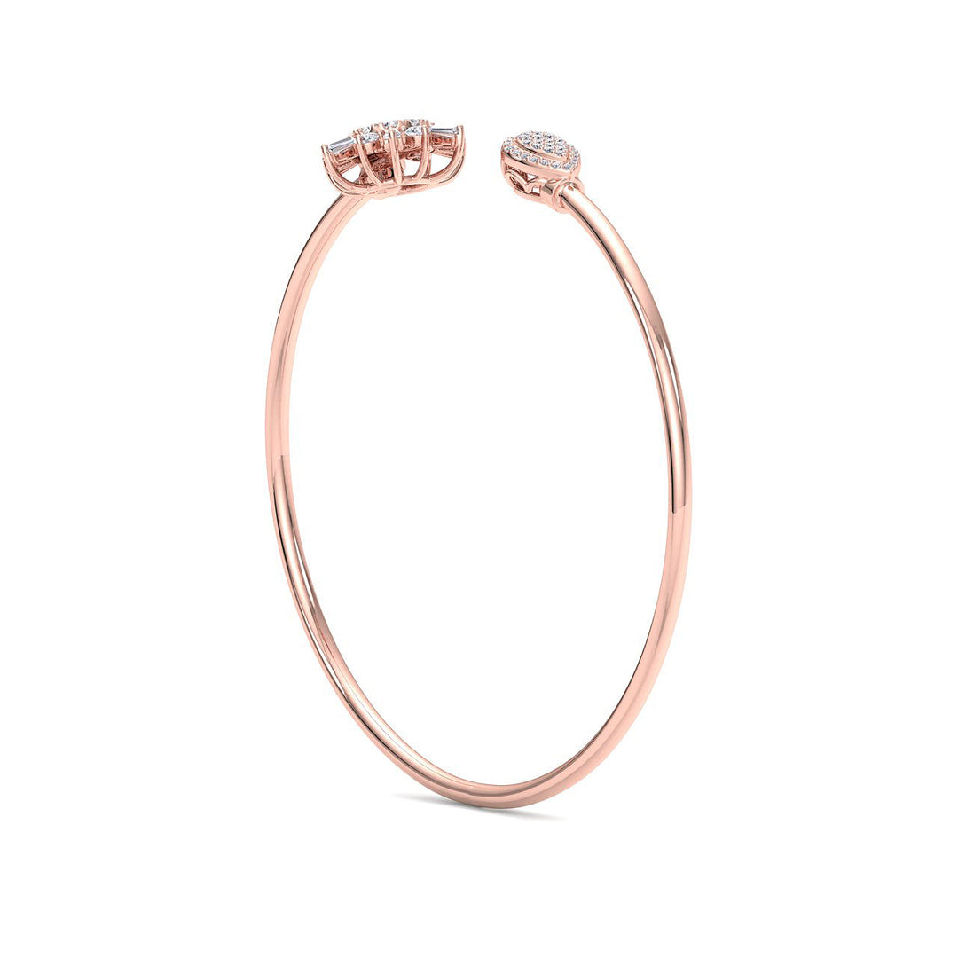 Cuff bracelet in white gold with white diamonds of 0.68 ct in weight