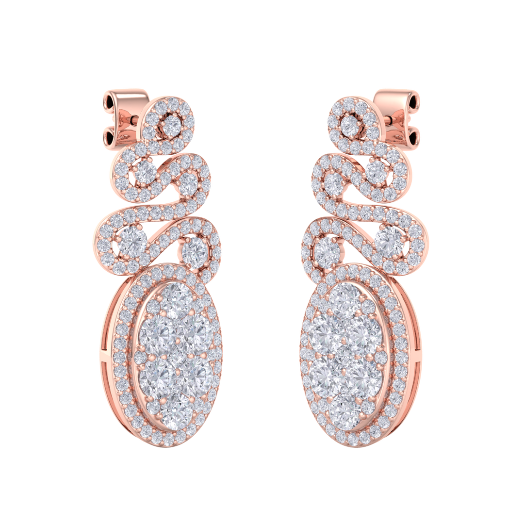 Oval chandelier earrings in yellow gold with white diamonds of 2.68 ct in weight