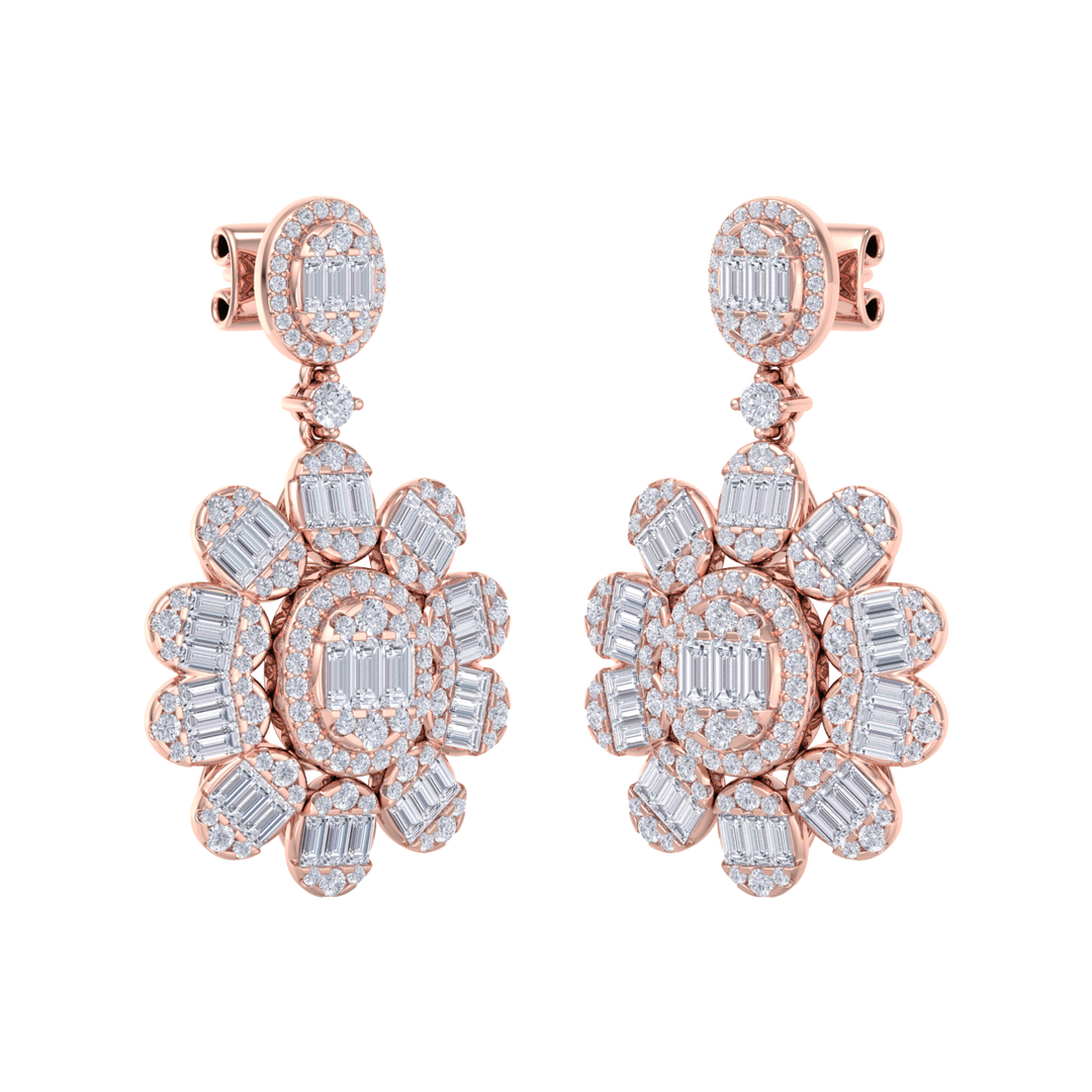 Formal chandelier earrings in yellow gold with white diamonds of 4.12 ct in weight