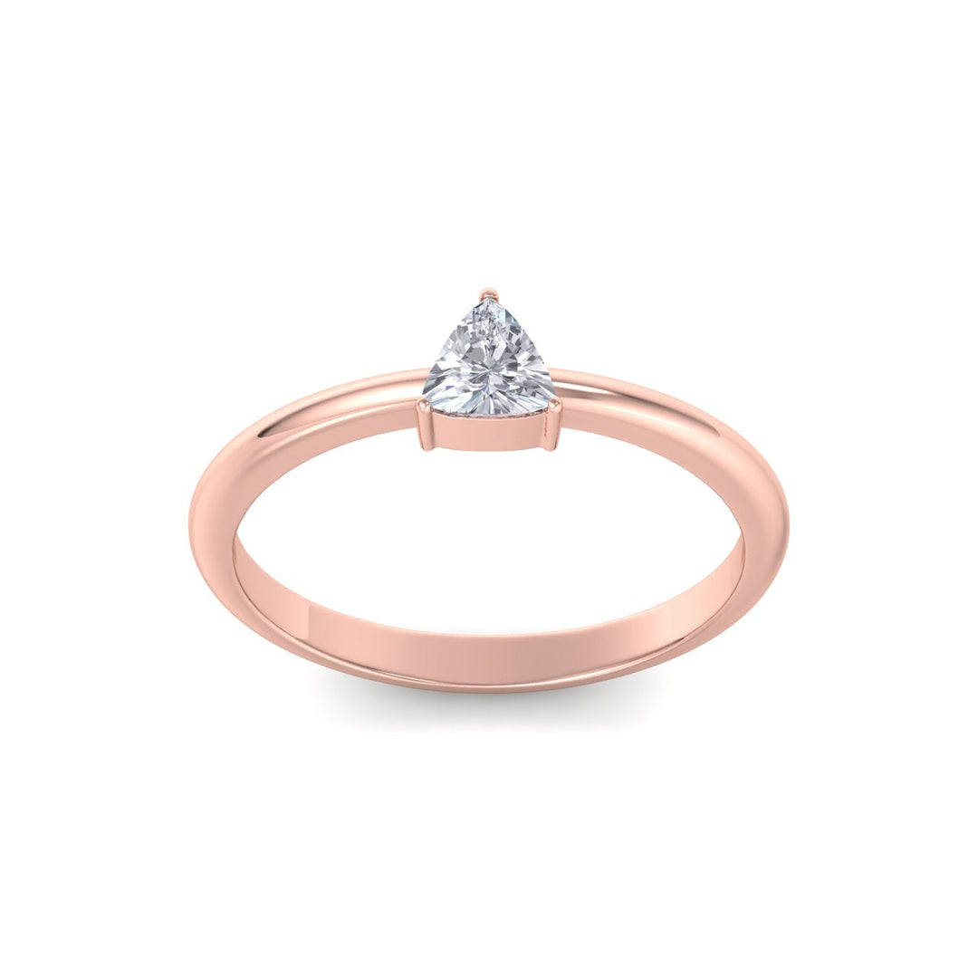 Dainty Diamond ring in yellow gold with white diamonds of 0.25 ct in weight
