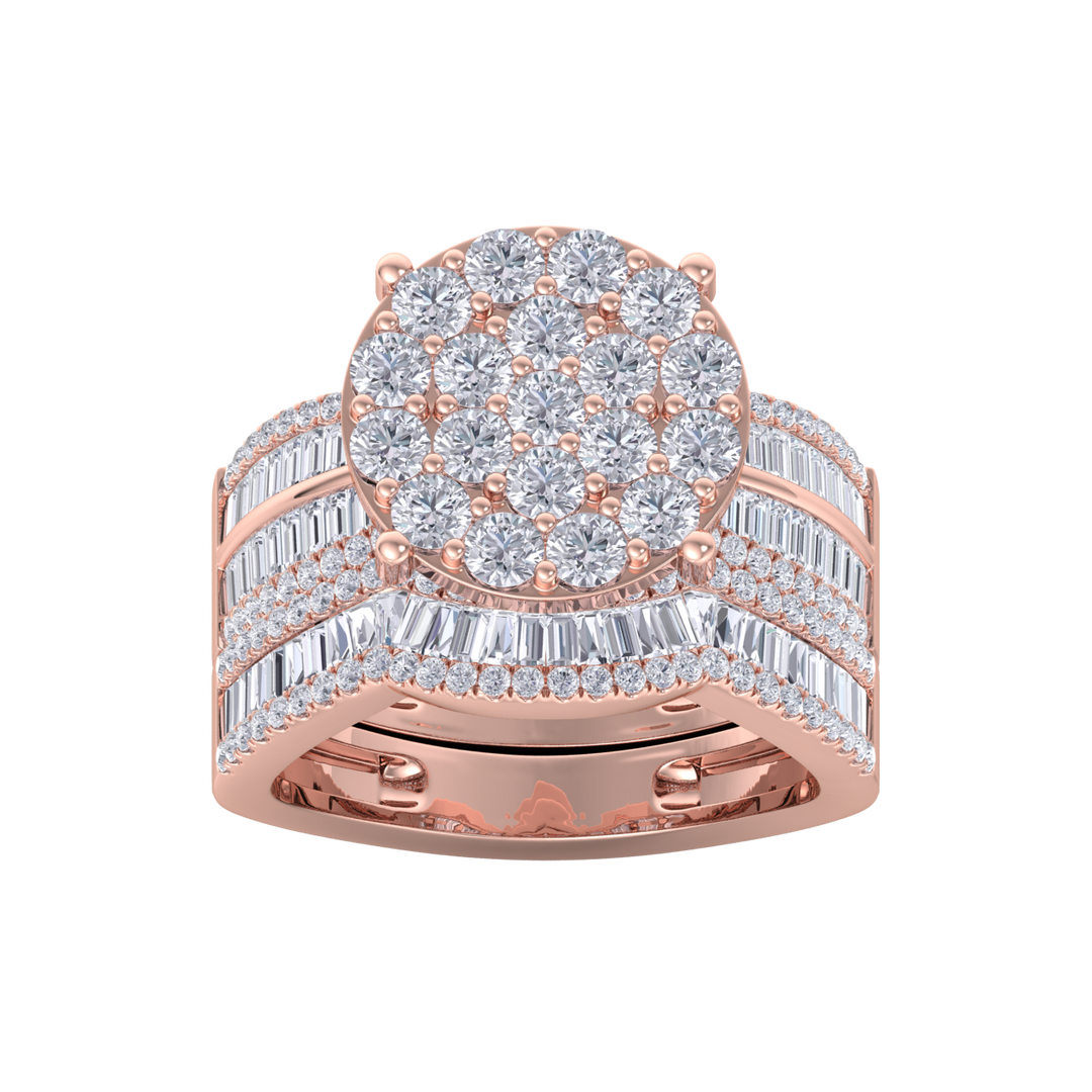 Beautiful Diamond ring in yellow gold with white diamonds of 2.74 ct in weight