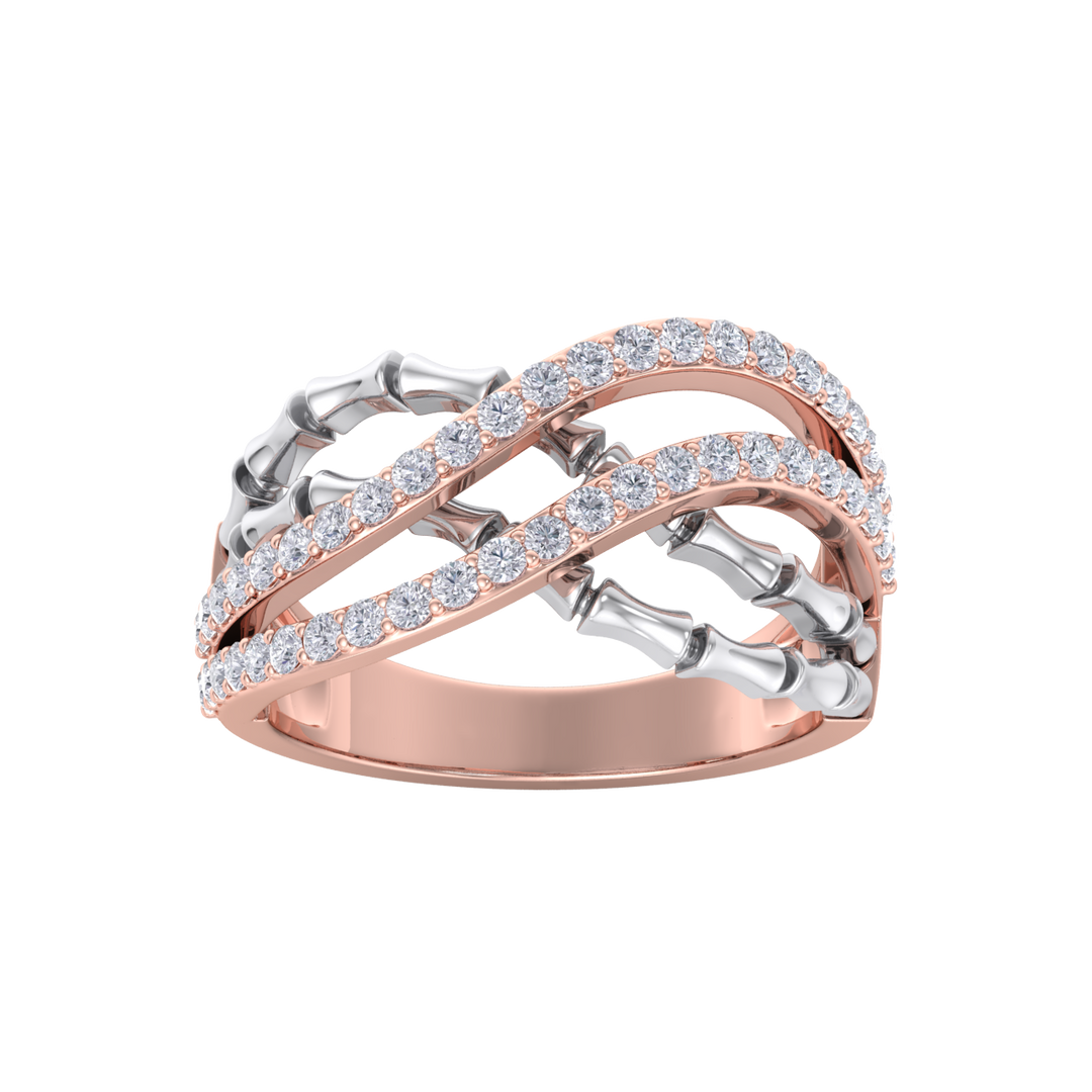 Beautiful ring in white gold with white diamonds of 0.50 ct in weight