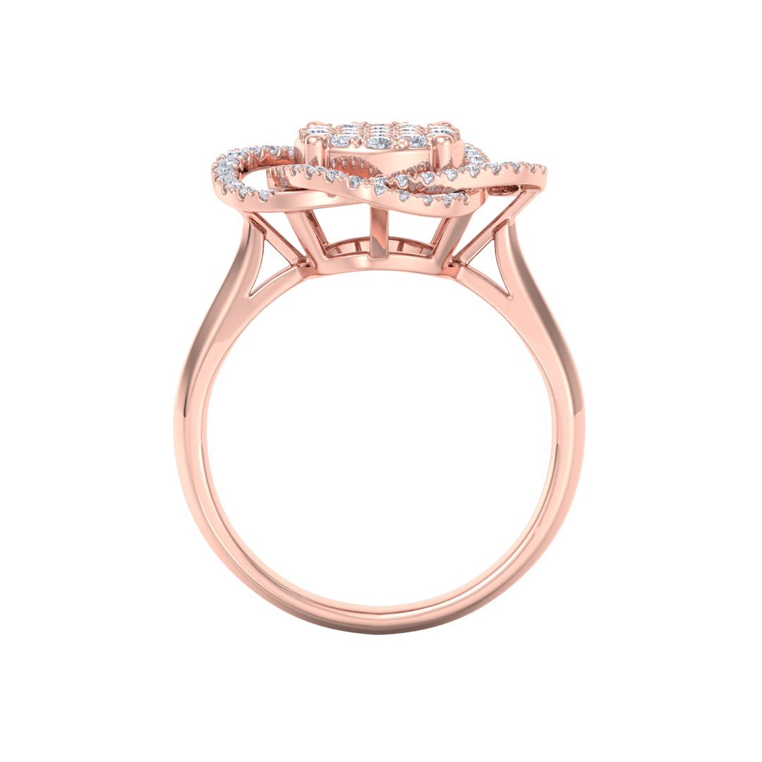 Intricate diamond ring in yellow gold with white diamonds of 0.63 ct in weight