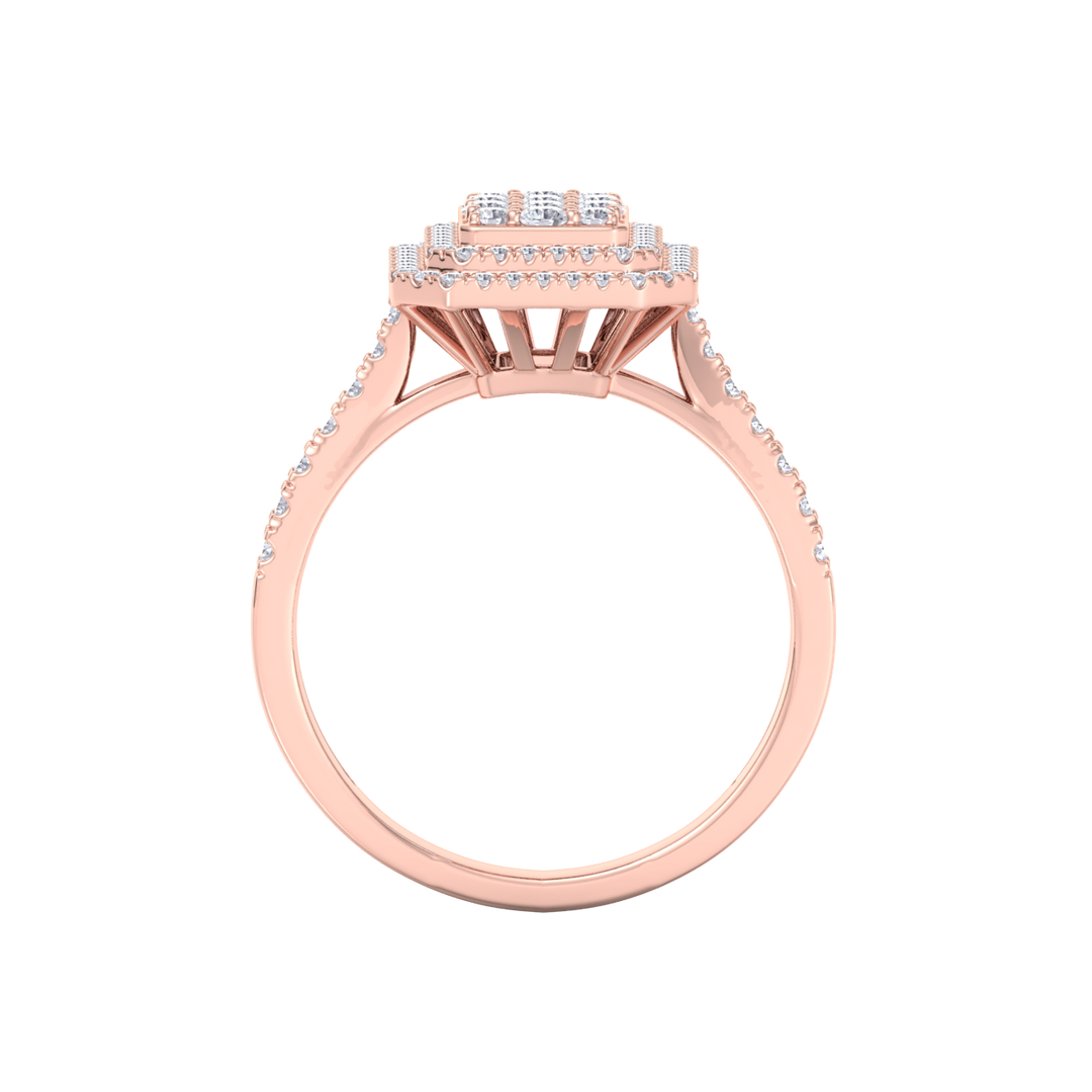 Cluster engagement ring in rose gold with white diamonds of 0.64 ct in weight