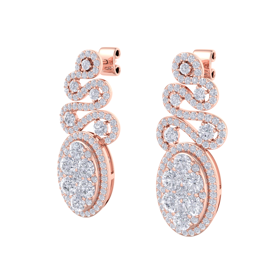 Oval chandelier earrings in yellow gold with white diamonds of 2.68 ct in weight