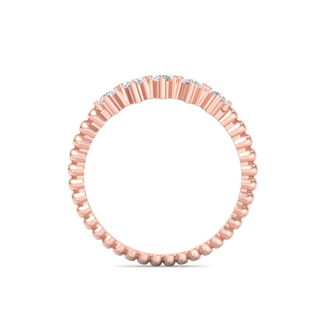 Diamond ring in rose gold with white diamonds of 0.20 ct in weight