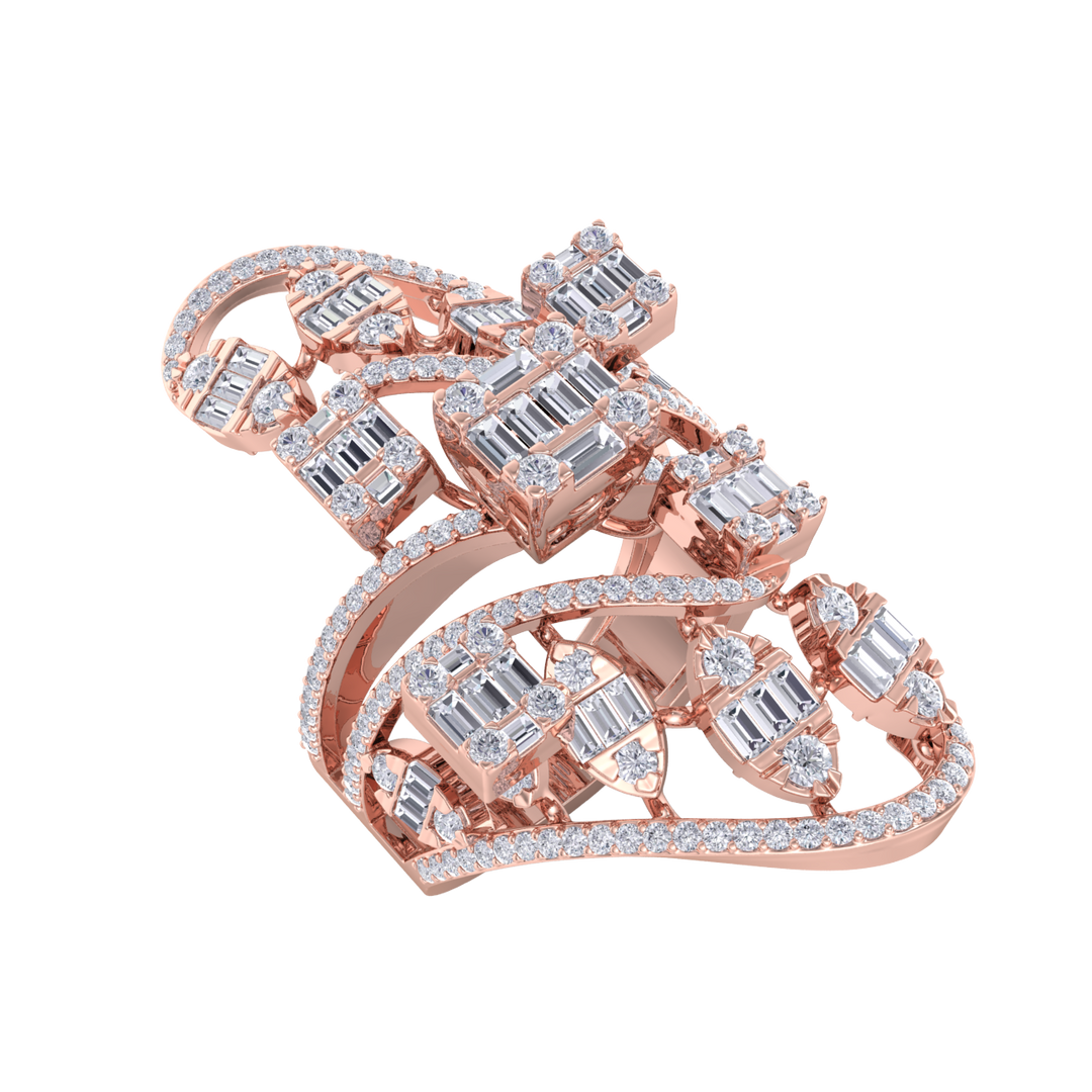 Statement diamond ring in yellow gold with white diamonds of 1.68 ct in weight