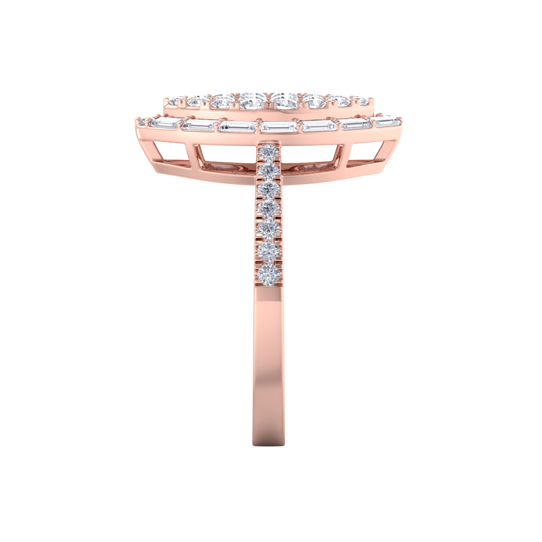 Marquise cluster ring in rose gold with white diamonds of 1.03 ct in weight