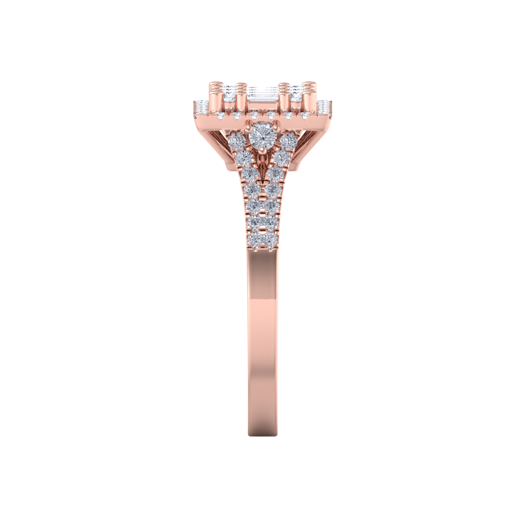 Square cluster engagement diamond ring in white gold with white diamonds of 0.61 ct in weight