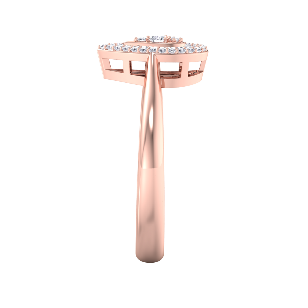 Diamond ring in yellow gold with white diamonds of 0.39 ct in weight
