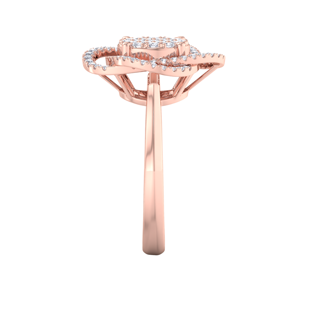 Intricate diamond ring in yellow gold with white diamonds of 0.63 ct in weight