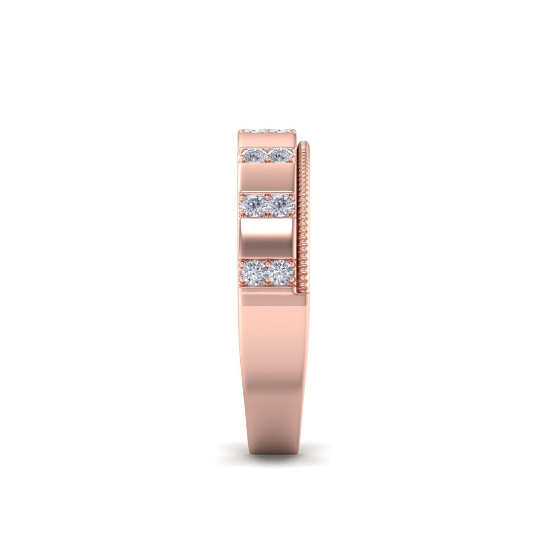 Beautiful Ring in yellow gold with white diamonds of 0.21 ct in weight