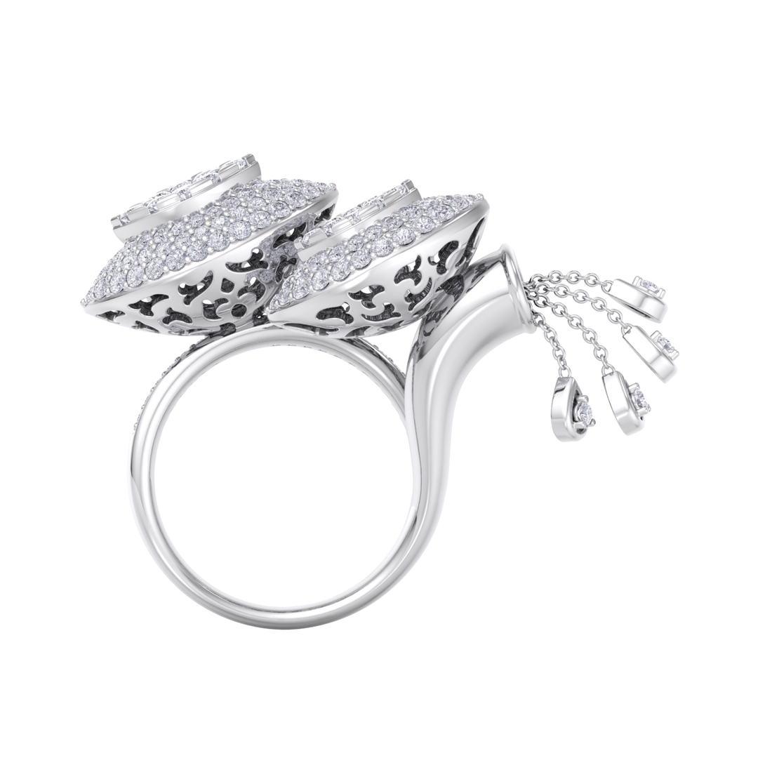 Diamond ring in white gold with white diamonds of 1.73 ct in weight