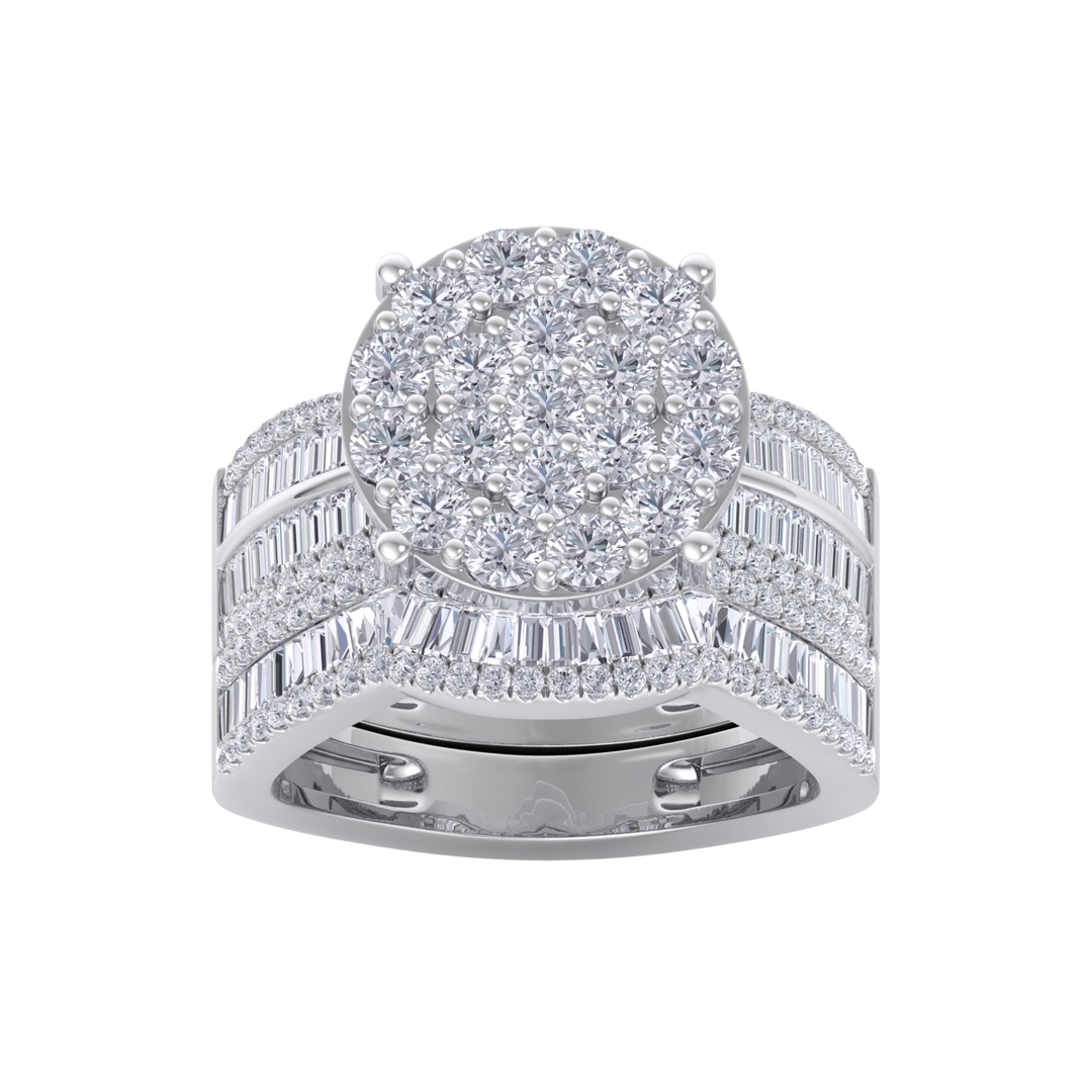 Beautiful Diamond ring in yellow gold with white diamonds of 2.74 ct in weight