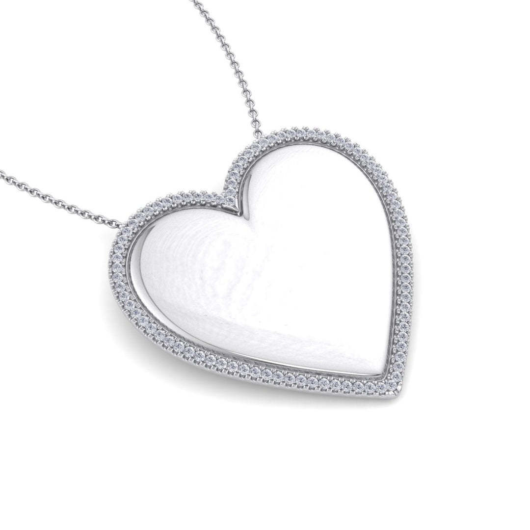 Heart pendant in white gold with white diamonds of 0.33 ct in weight