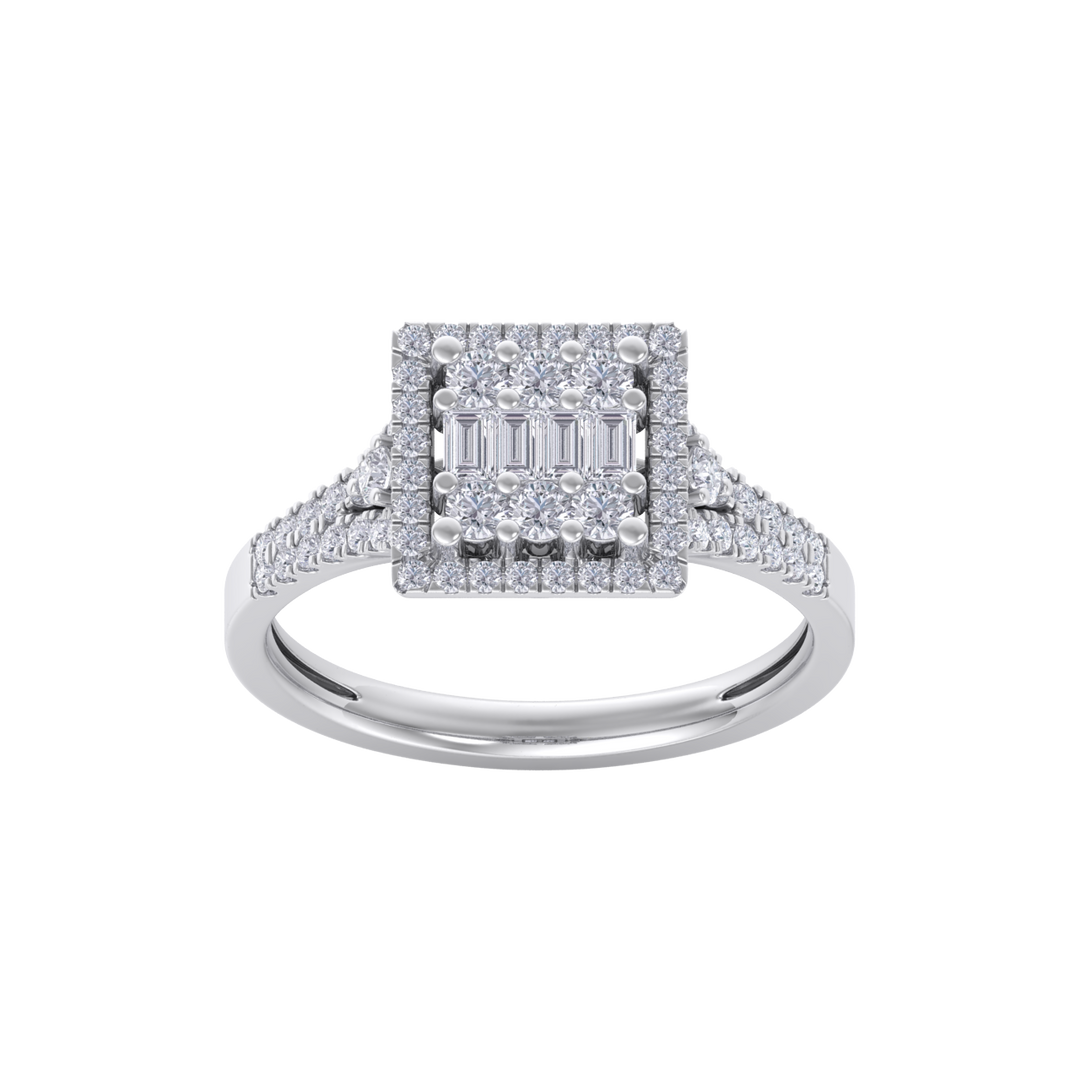 Square cluster engagement diamond ring in white gold with white diamonds of 0.61 ct in weight