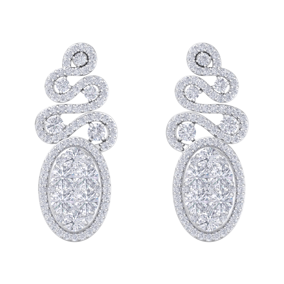 Oval chandelier earrings in yellow gold with white diamonds of 2.68 ct in weight