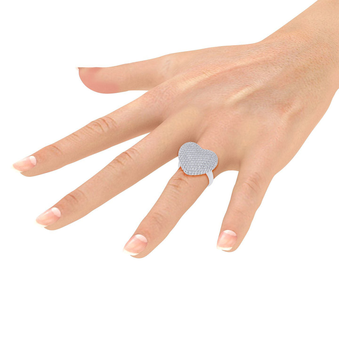 Beautiful Happy Heart Diamond ring in rose gold with white diamonds of 2.45 ct in weight